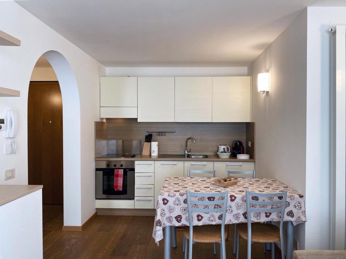 Apartamento Bilocale Enjoy Temù Exterior foto