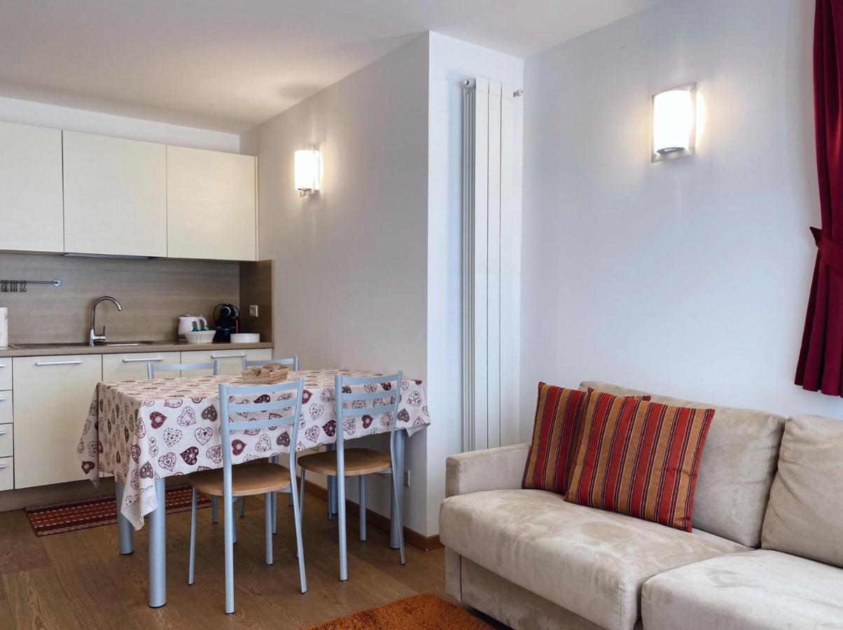 Apartamento Bilocale Enjoy Temù Exterior foto