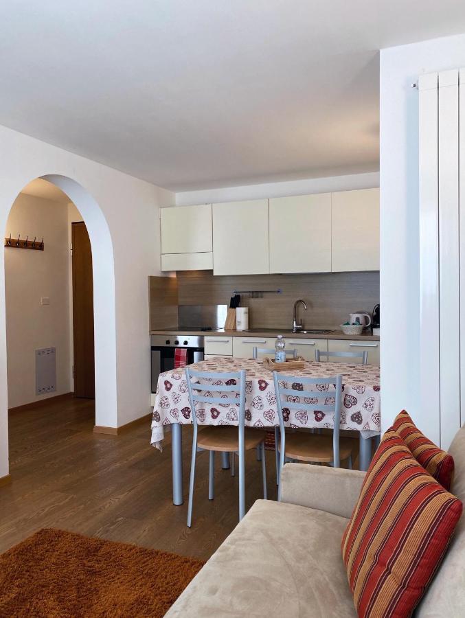 Apartamento Bilocale Enjoy Temù Exterior foto